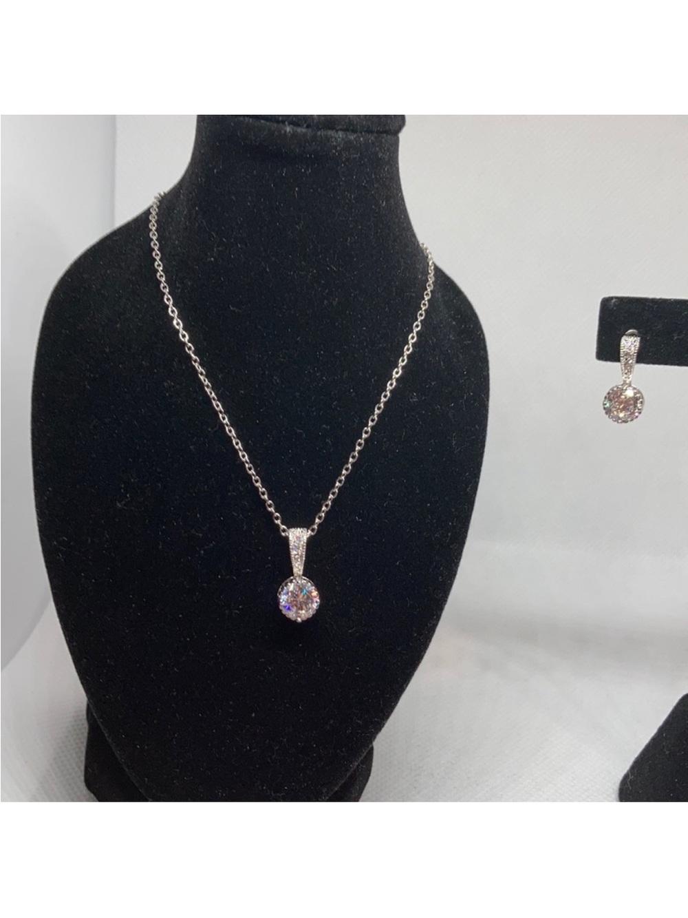 *Simulated Diamond Pendant, Chain and Earrings 4pc Set J42